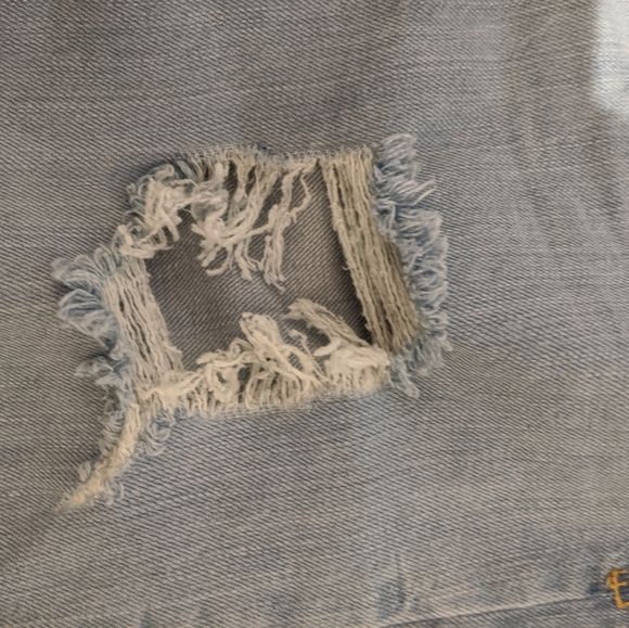 BNWT Distressed Zara Jeans - Picture 5 of 11